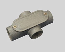 防尘防水穿线盒